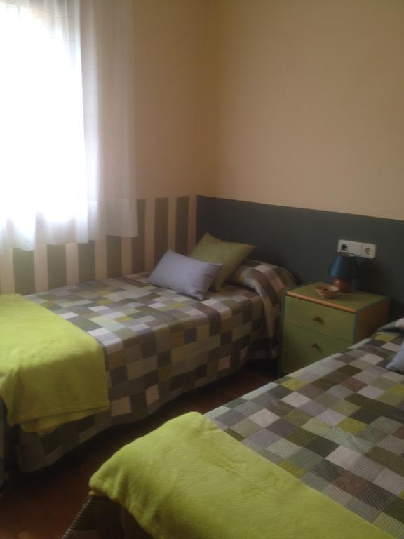 Apartaments El Ribal Valencia D'Aneu الغرفة الصورة