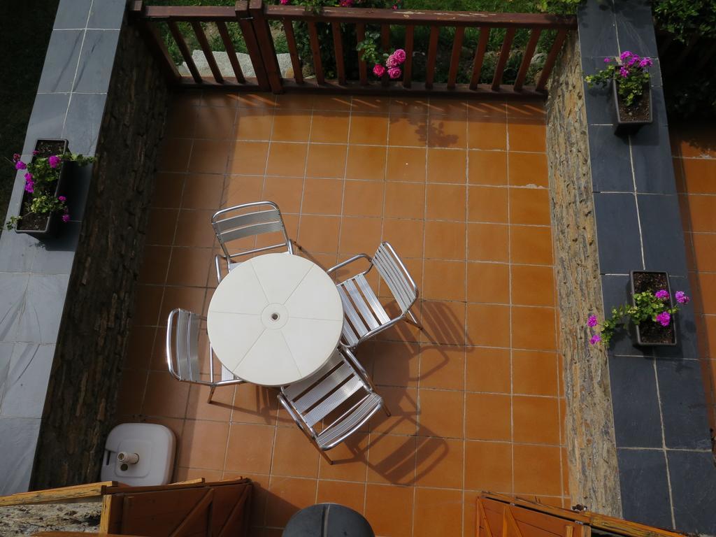 Apartaments El Ribal Valencia D'Aneu المظهر الخارجي الصورة
