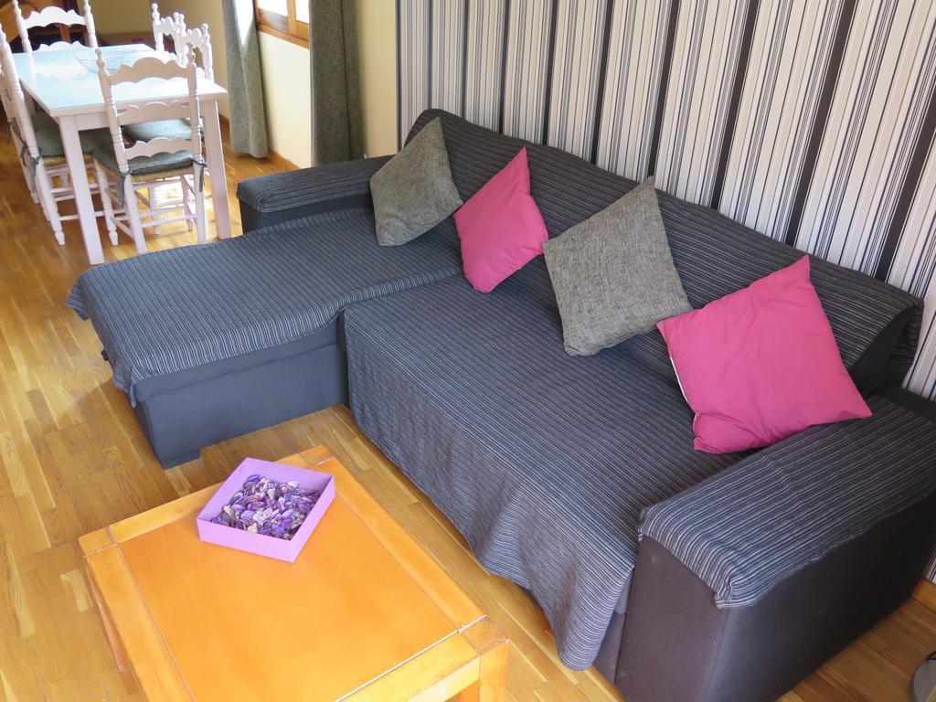 Apartaments El Ribal Valencia D'Aneu المظهر الخارجي الصورة