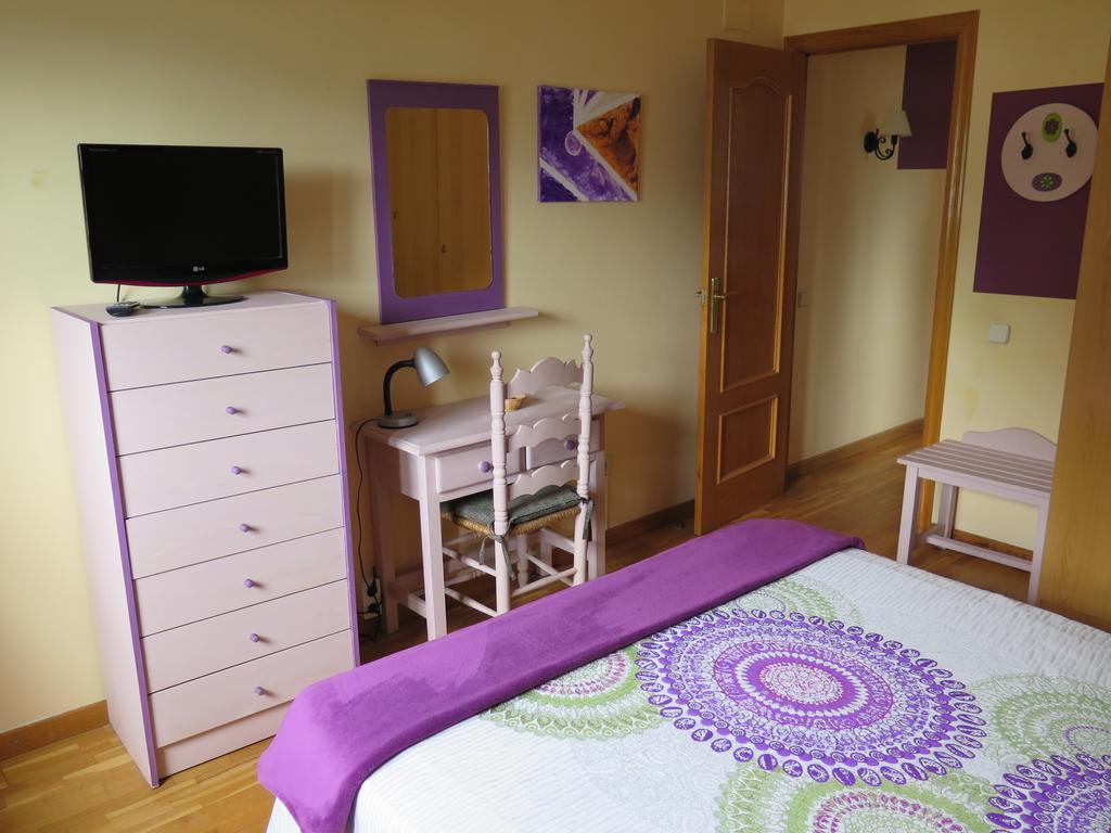 Apartaments El Ribal Valencia D'Aneu المظهر الخارجي الصورة